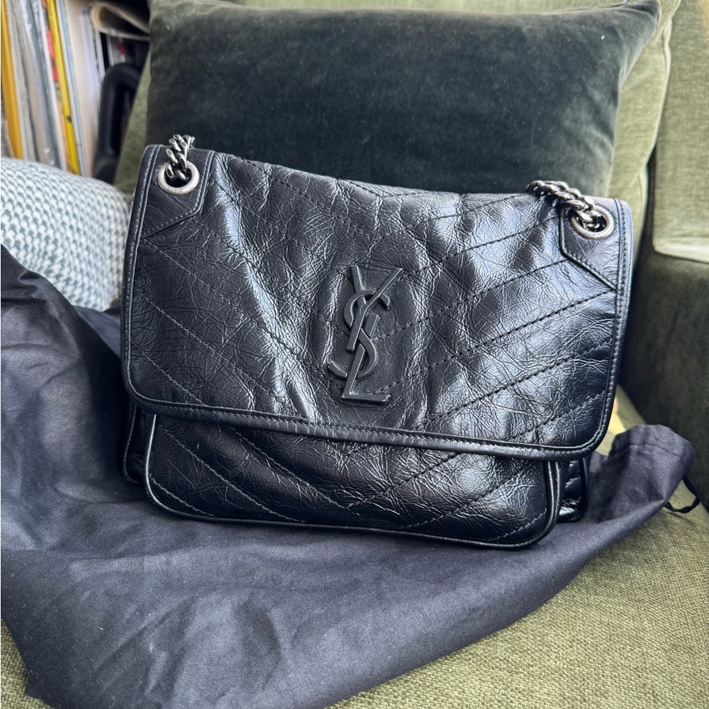 Yves Saint Laurent Niki Medium Black Leather Bag